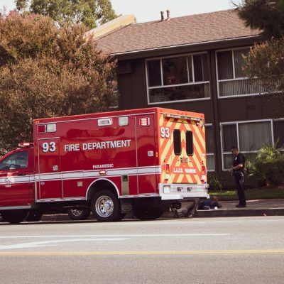 St. Louis, MO – Injury Crash Involving Three Vehicles on I-70 EB at I-270 Jct