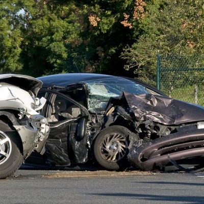 Kansas City, MO – Injury Reported from Vehicle on I-70 Shoulder