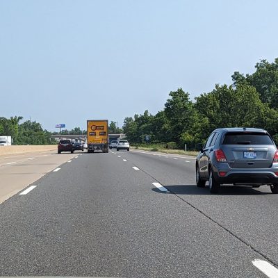 Kansas City, KS – Three Seriously Injured in I-70 Crash Involving Pedestrians